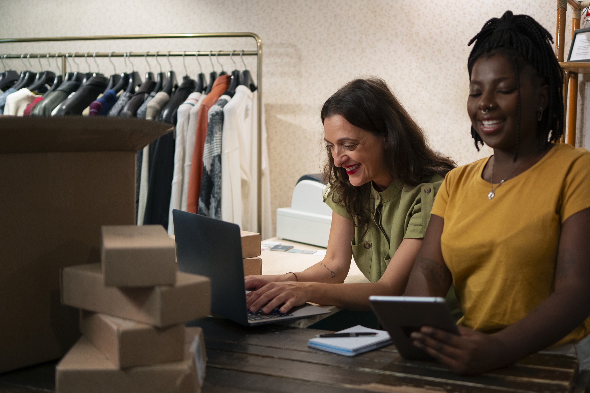 Retail & E-commerce